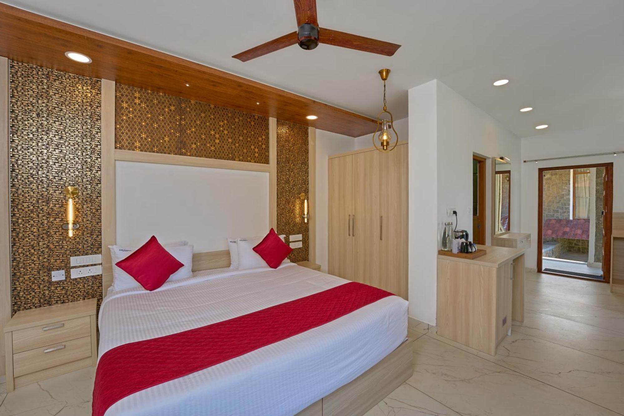 Hotel The Planet Munnar Suryanelli Esterno foto