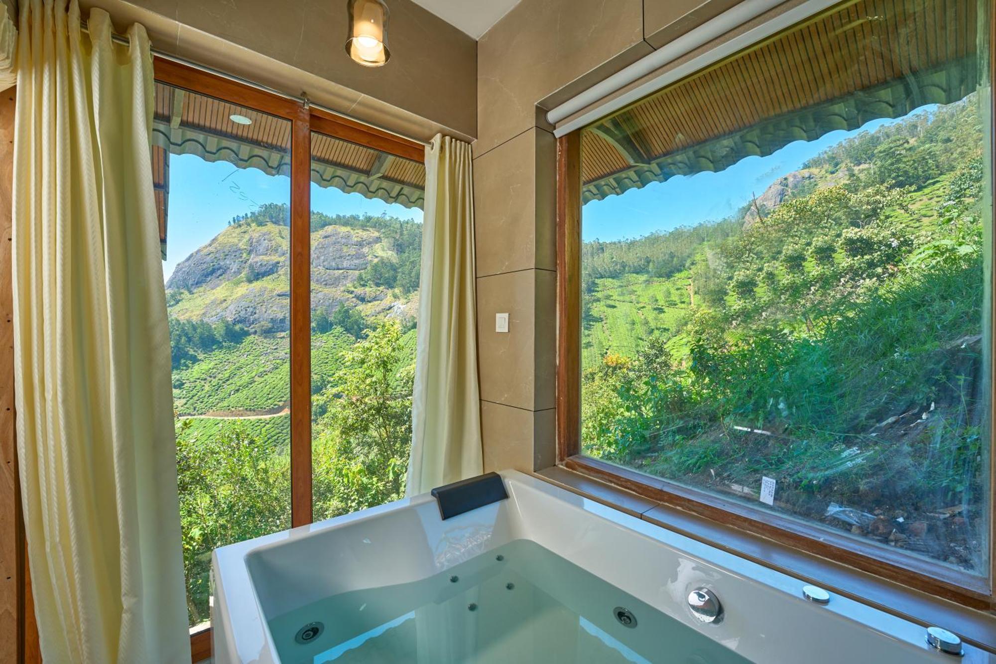 Hotel The Planet Munnar Suryanelli Esterno foto