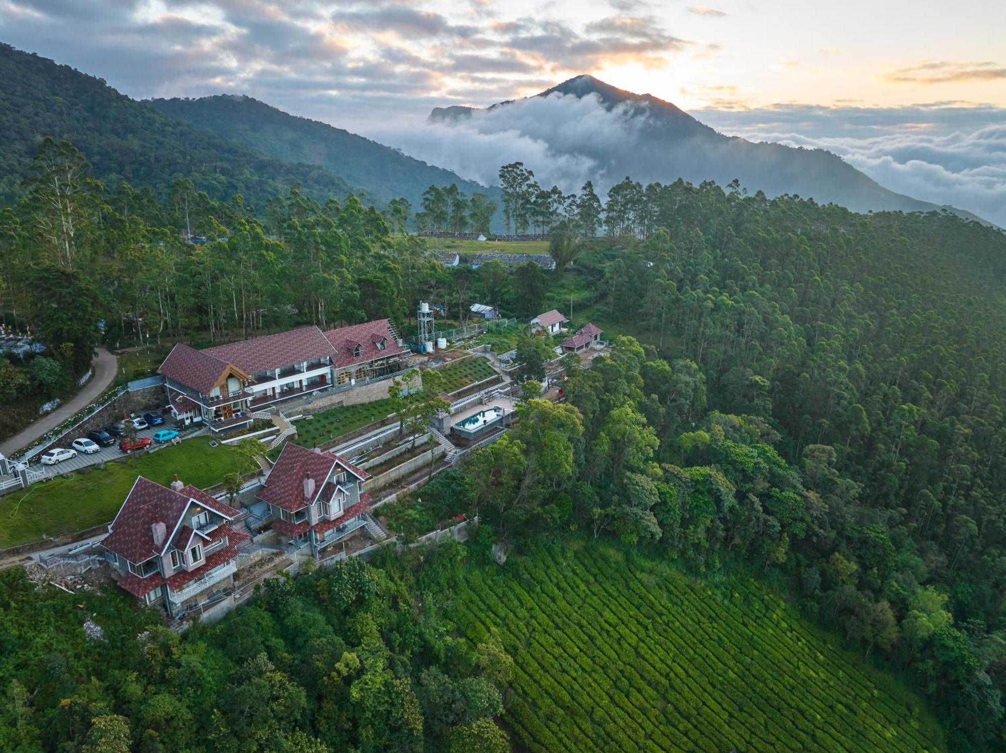 Hotel The Planet Munnar Suryanelli Esterno foto