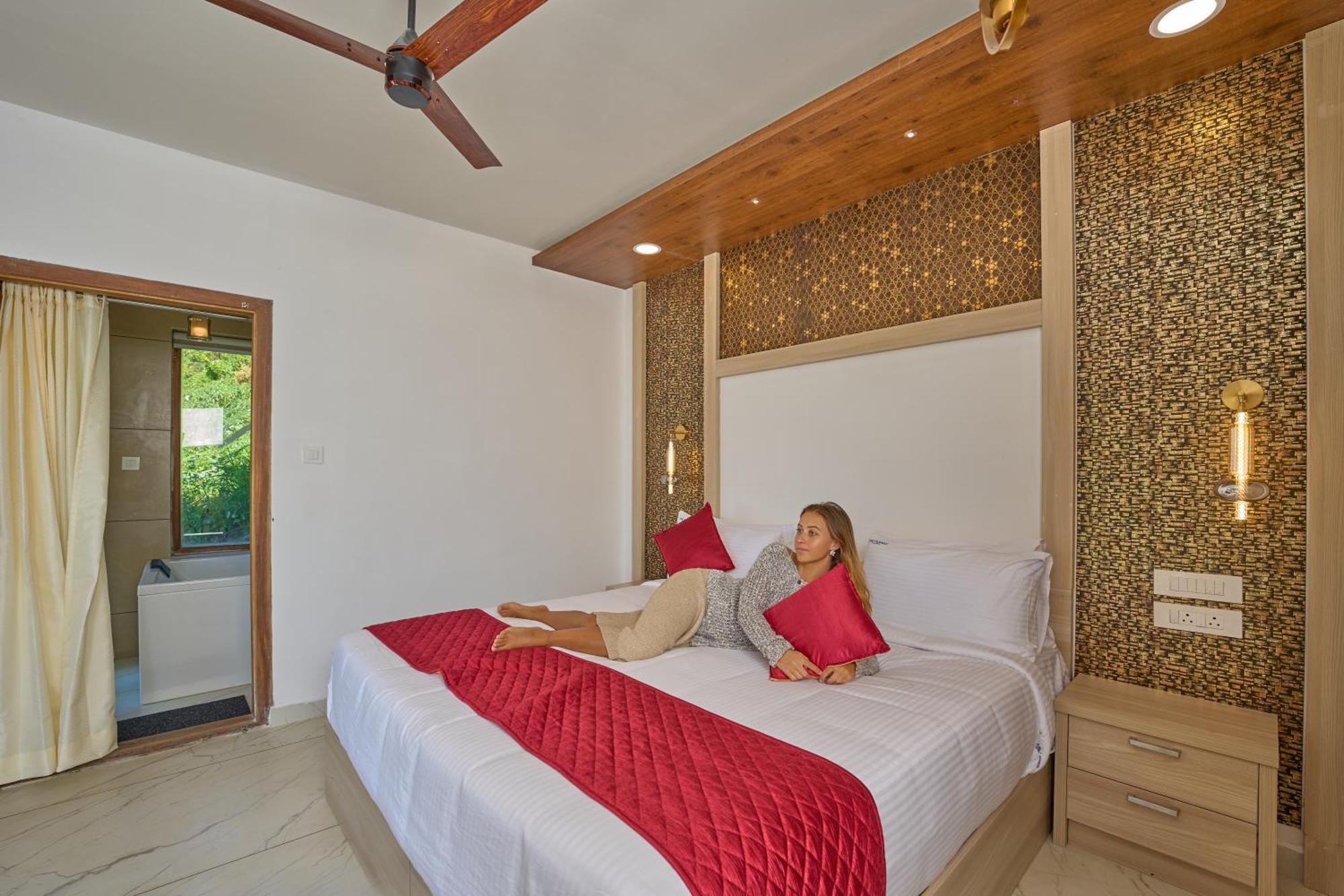 Hotel The Planet Munnar Suryanelli Esterno foto
